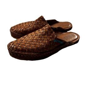 Size 10 Women's Mohinders Woven Leather Slip On Slides in Honey (Brown)